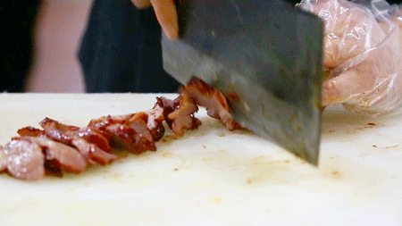 一年学费8W+的大学，吃什么？