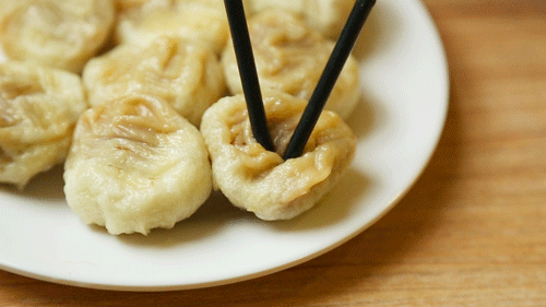 一年学费8W+的大学，吃什么？