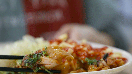 一年学费8W+的大学，吃什么？