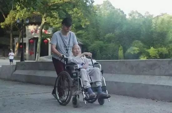 黄海波“嫖娼案”五年后沉冤昭雪，幕后黑手曝光：这五年他在做什么？