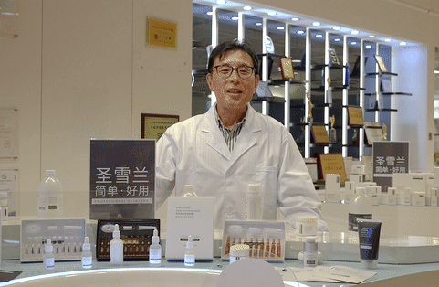 眼霜中的爱马仕！清爽不长脂肪粒，去黑眼圈效果秒2000元腊梅，亲测有效