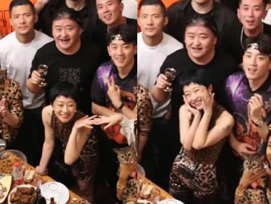 刘欢办豹纹派对怎么回事?妻子女儿罕见现身场面颇壮观