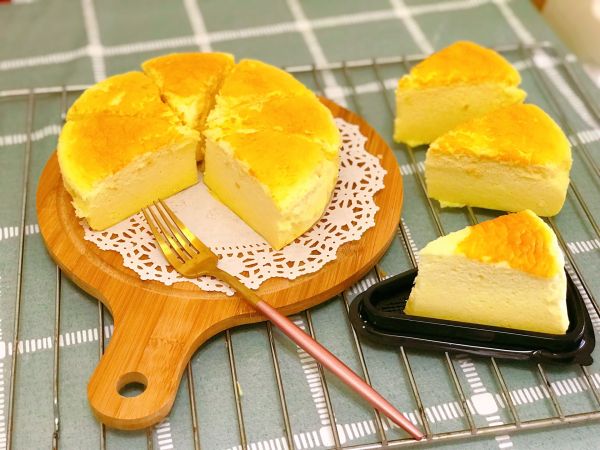 8寸芝士轻乳酪蛋糕-入口即化，手残党也能驾驭