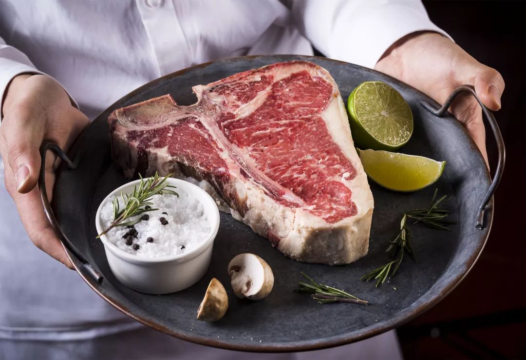 关于极品牛排的美文