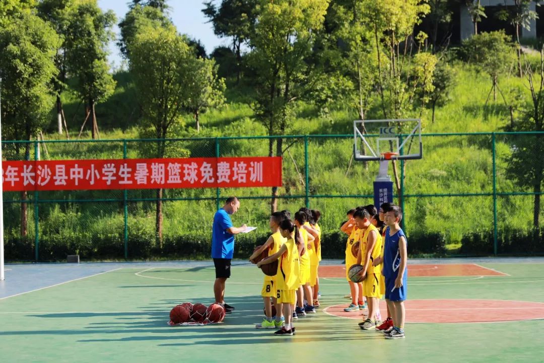 足球、篮球、羽毛球...长沙这个地方的中小学生可免费体育培训
