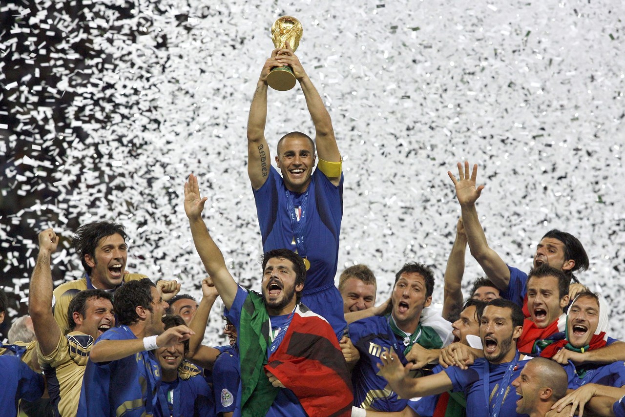 法国今年足球世界杯冠军第几届(14年前的今天：意大利夺得德国世界杯冠军)