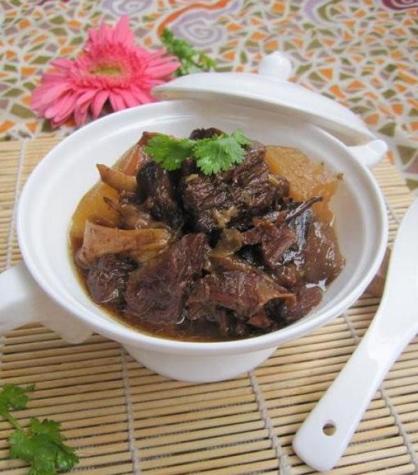 牛肉炖萝卜最好吃的14种做法,汤鲜味美,配米饭绝了