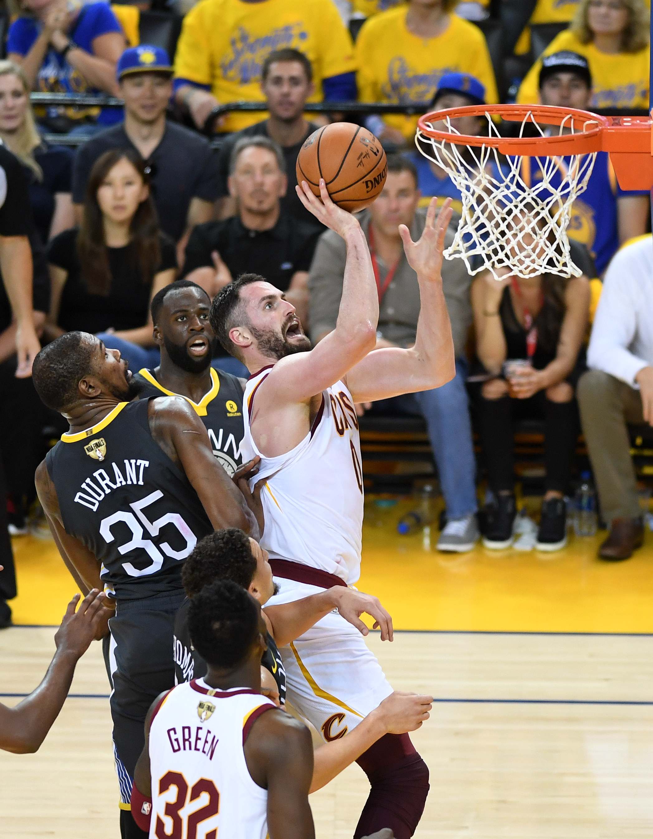 nba勒夫为什么不见了(NBA|媒体称骑士中锋勒夫将缺席男篮世界杯)