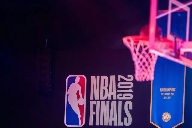 为什么nba百事通不收费了(NBA的版权费是5年前的3倍，它在中国到底怎么赚钱？)