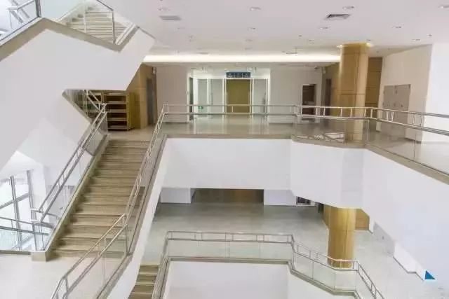 北京最美图书馆大比拼！C位出道的是？