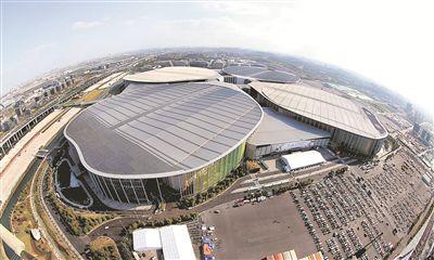 新中国70年从封闭半封闭到全方位对外开放