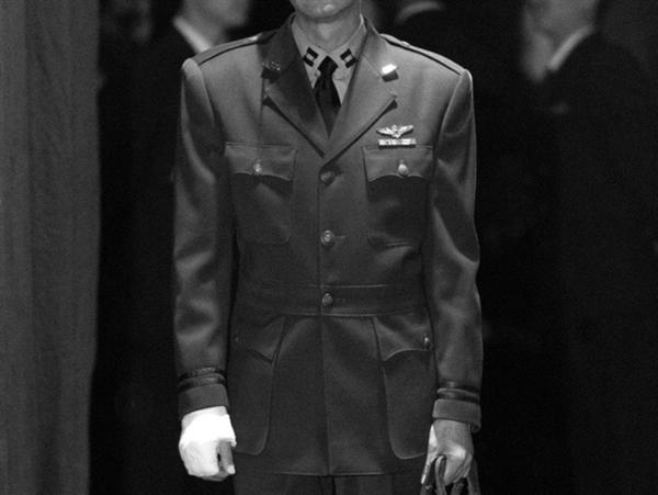 看着那么凶，居然是宠妻狂魔？