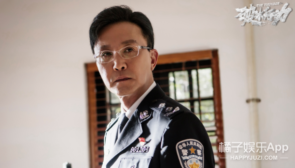 看着那么凶，居然是宠妻狂魔？