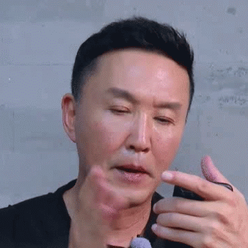 看着那么凶，居然是宠妻狂魔？