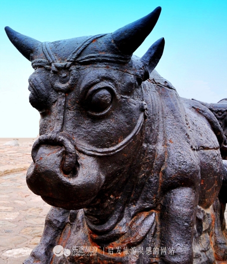 永济黄河大铁牛 砾华 / 文图原来,这些吨位巨大的铁牛,就是拉铁索的"