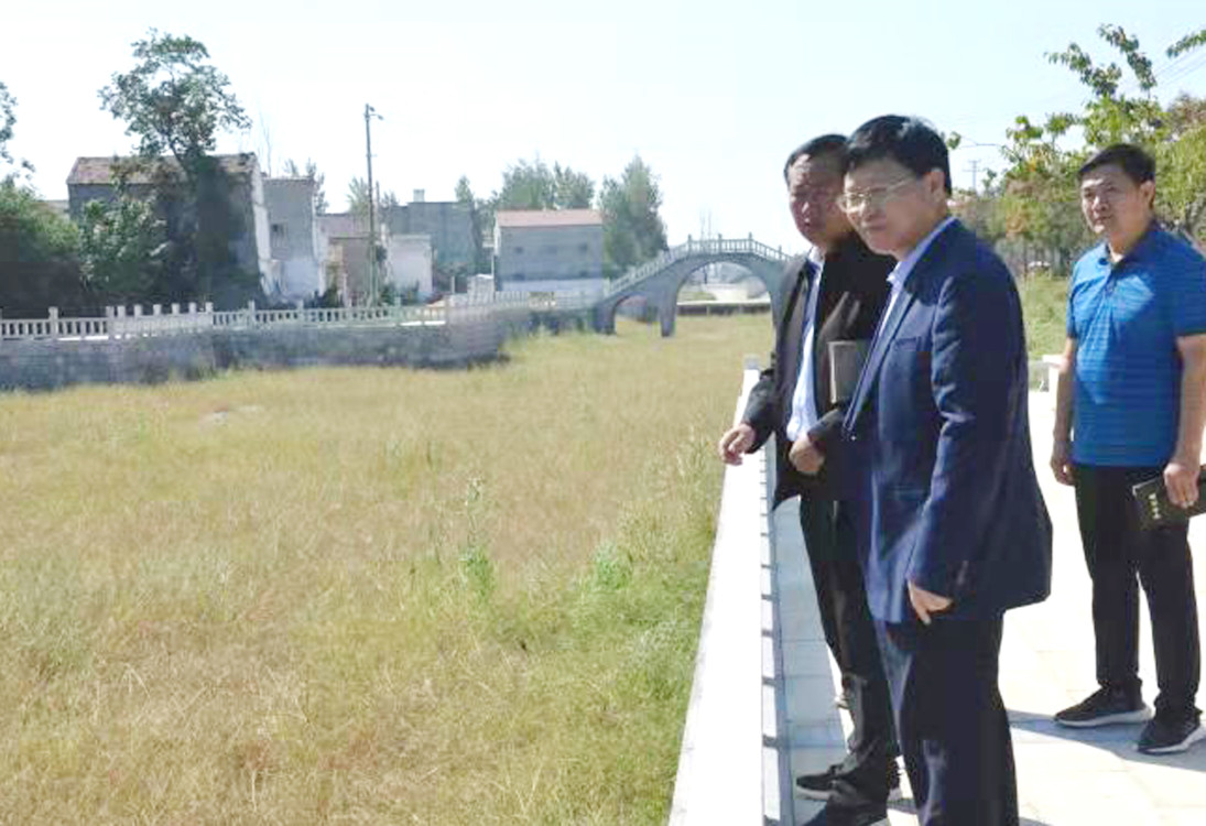 周末不休息，鹿邑县委书记到河边干啥去了？
