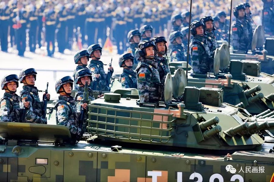 珍藏版!历次天安门广场的阅兵影像 见证新中国成长