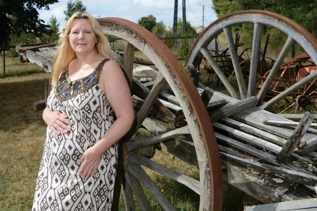 52岁！全球最老代孕妈妈，生过双胞胎三胞胎，准备生第16个