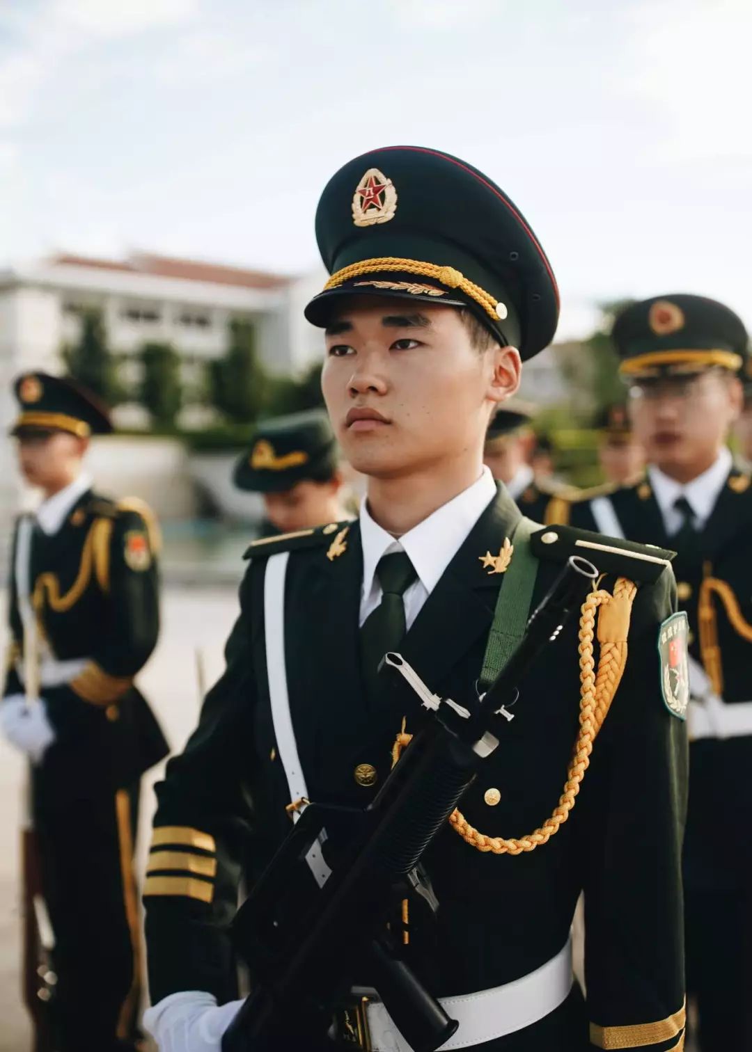 报告，旗已升！我在厦大做护旗手！