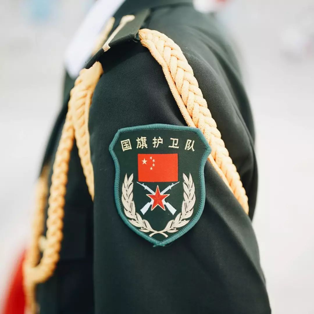报告，旗已升！我在厦大做护旗手！