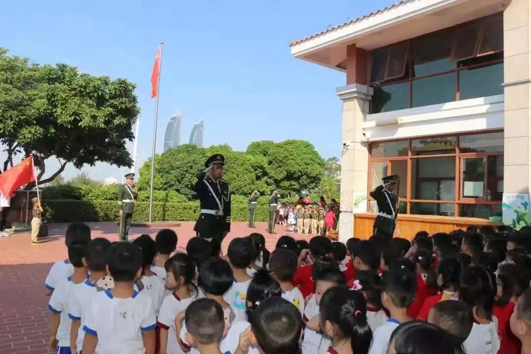 报告，旗已升！我在厦大做护旗手！