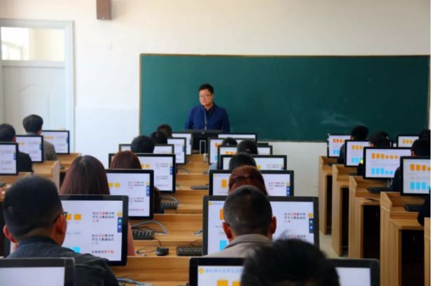 中国要警惕的一件事！一批县里的高中正在衰落，老师跑了，高考成绩整体下滑......