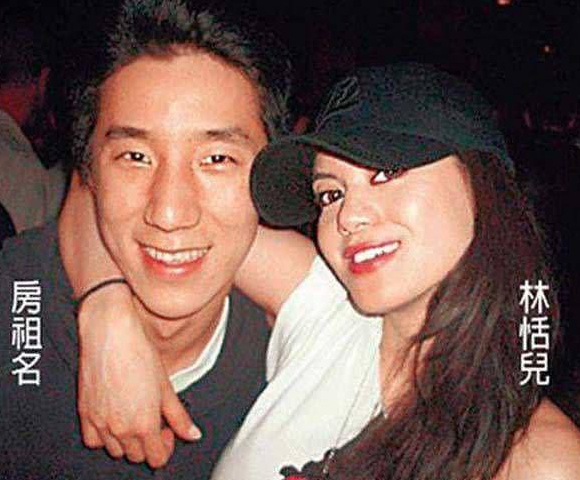 “千亿儿媳”徐子淇为林建岳女儿庆生，香港顶级名媛个个颜值爆表