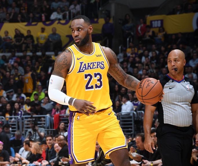 nba失误为什么不算三双(詹姆斯：我无法容忍自己7次失误，三双纪录感觉很酷)