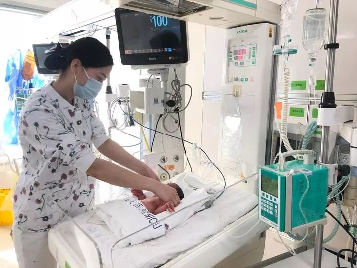 38岁妈妈产子,杭州产科医生吓得快哭出来!男同事的手一直抖