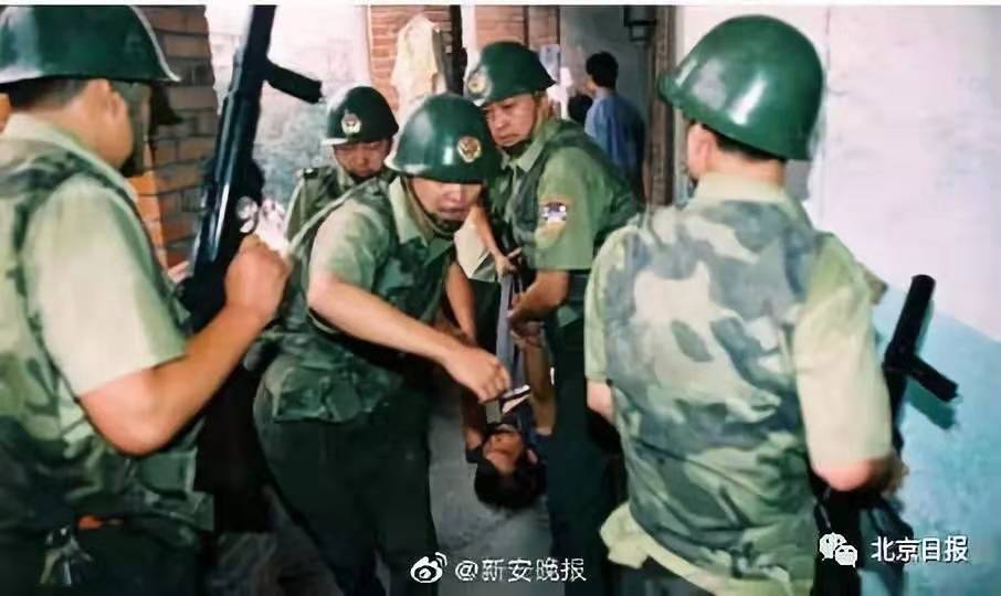 女逃犯劳荣枝落网,
