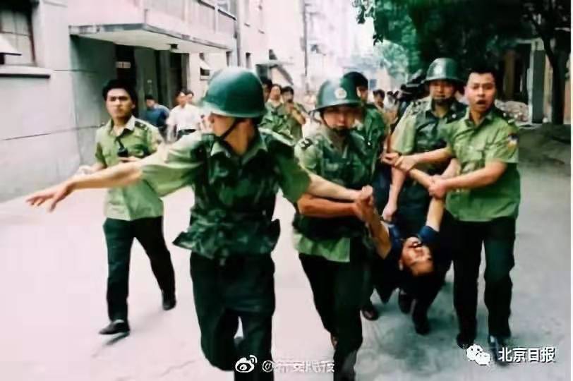 女逃犯劳荣枝落网,
