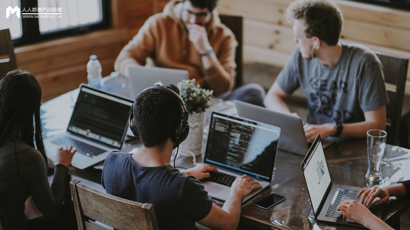 竞品分析报告：飞书 VS 钉钉 VS 企业微信，移动办公哪家强？