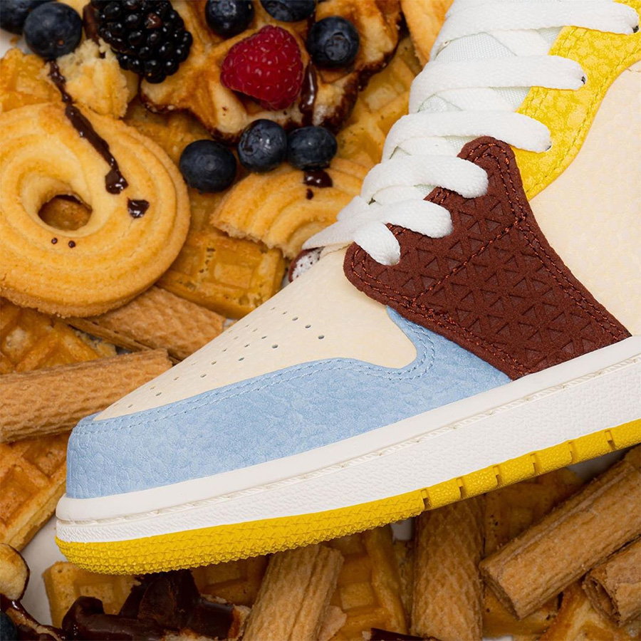 白丝绸领衔！今早 AJ1 家族三连发，你中了哪双？