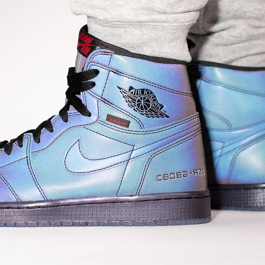 白丝绸领衔！今早 AJ1 家族三连发，你中了哪双？