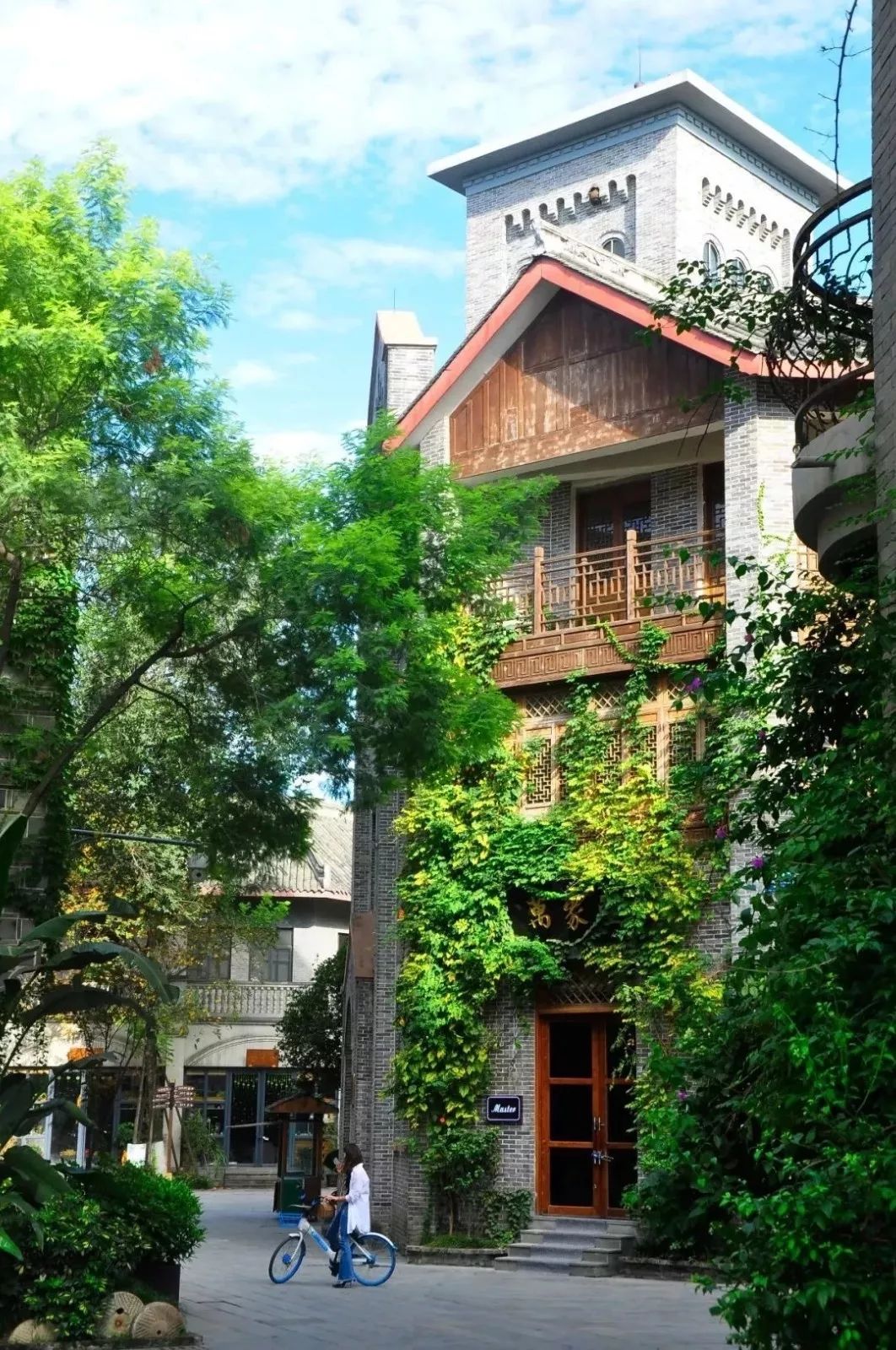 金芙蓉休闲会所价格表周末成都新开2条假日公交专线