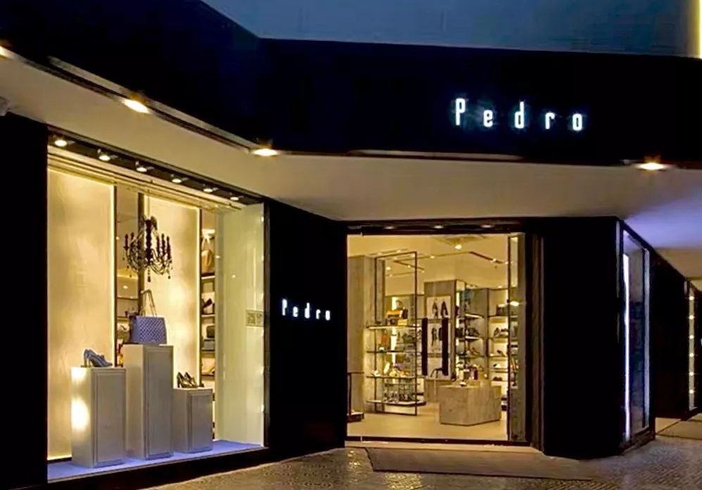 同样来自新加坡的pedro,其实是隶属charles&keith旗下哒!