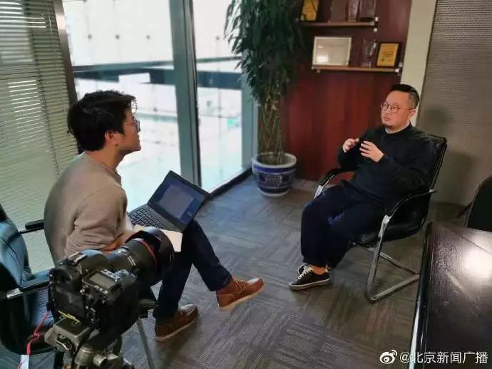 明天早上8点！北京新闻放送发表了“回到20年快乐家庭”的特别节目。