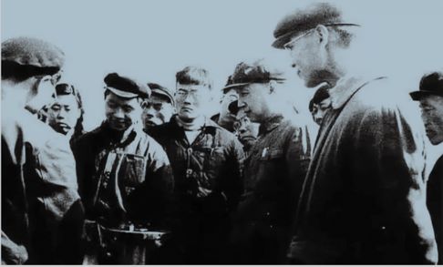 51年前，他用生命护住一份绝密文件！22天后，中国靠它震动了世界