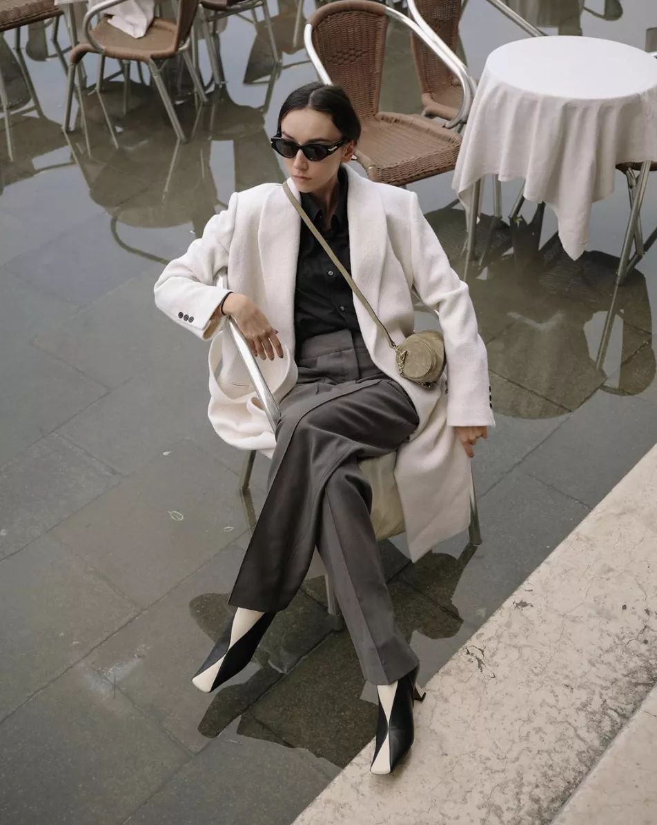 钟楚曦都在裙子里穿秋裤了，抵御老寒腿还有这几招