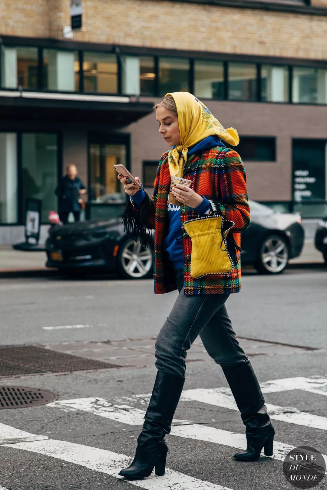 钟楚曦都在裙子里穿秋裤了，抵御老寒腿还有这几招