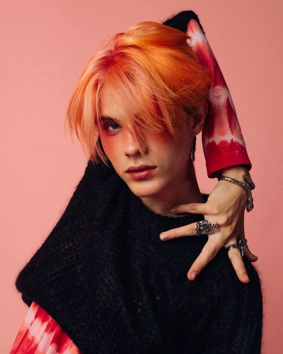 celine新代言人曝光:00后抖音网红18岁圈粉800万,他凭什么?