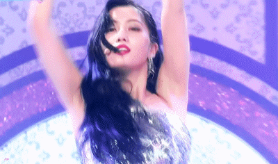 金希澈MOMO恋情证实，两人其实早有迹象，下一步就是结婚了？