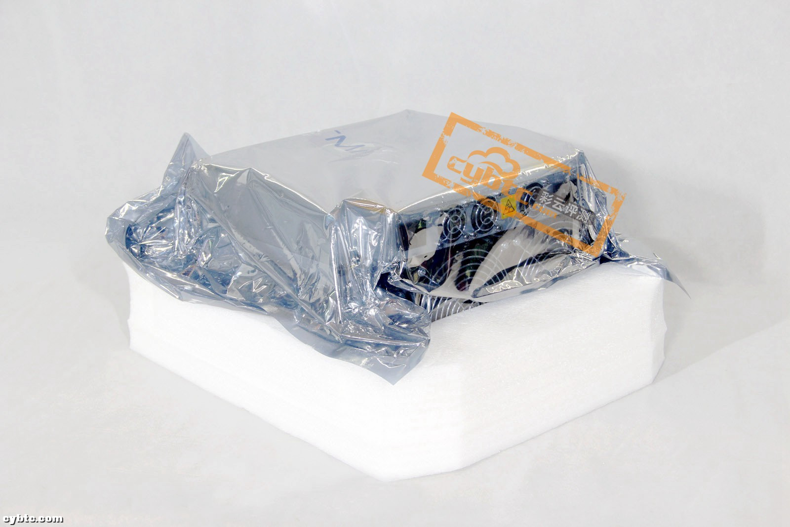 彩云评测 | 比特大陆旗舰比特币矿机蚂蚁S17+ 76T