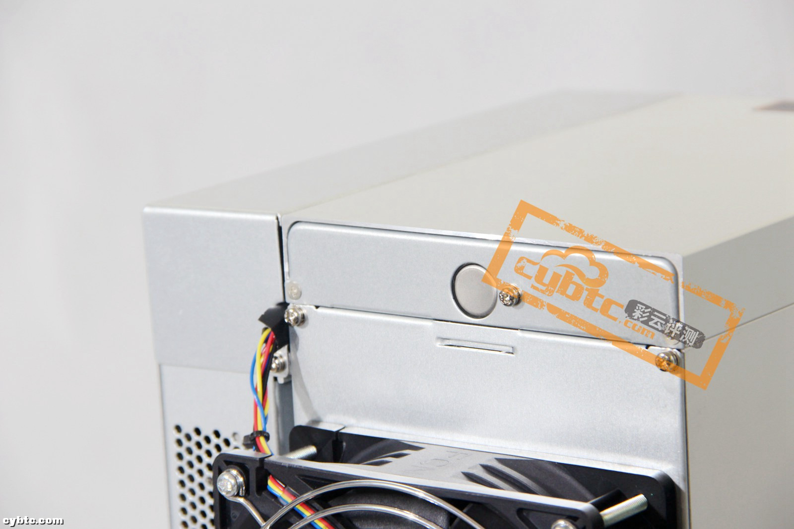 彩云评测 | 比特大陆旗舰比特币矿机蚂蚁S17+ 76T