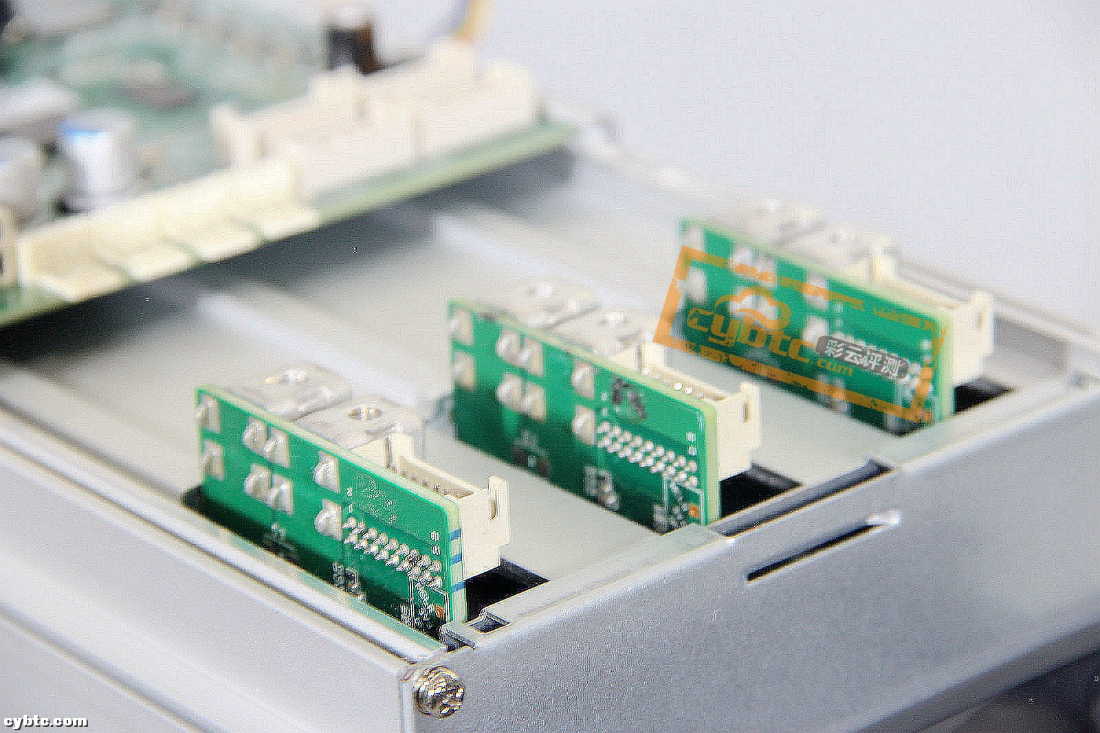 彩云评测 | 比特大陆旗舰比特币矿机蚂蚁S17+ 76T