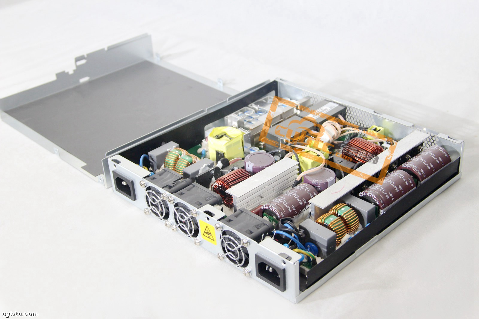 彩云评测 | 比特大陆旗舰比特币矿机蚂蚁S17+ 76T