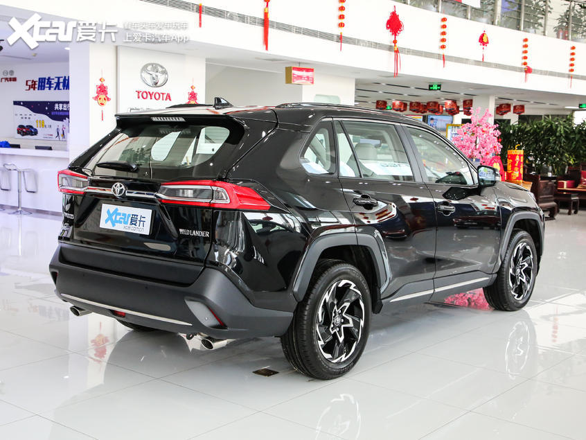 四驱兄弟第二届世界杯续写(丰田SUV的同室操戈 威兰达/RAV4的选购指南)