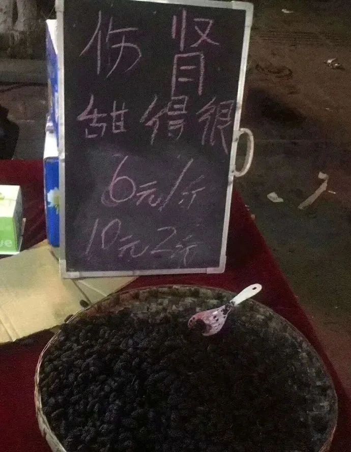 我们整理了全国的方言表情包，北京腔拽、四川话莽，最狠还是广东话…