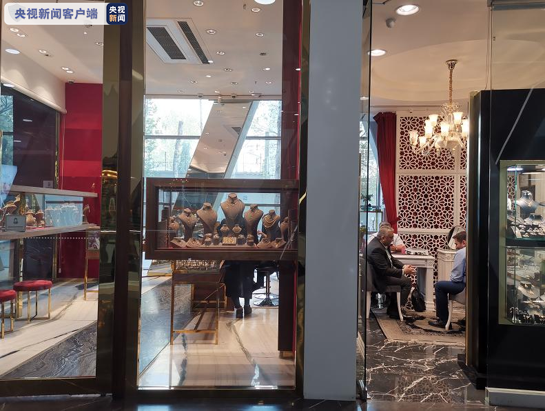 美国超84万，全球超247万，世卫组织：将与新冠病毒长期共存