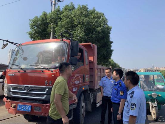 天台：打响蓝天保卫战 杜绝建筑垃圾扬尘污染